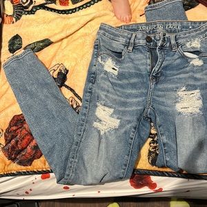 Skinny distressed jeans